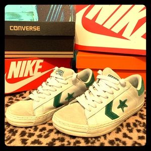 Size 9 Converse All Stars (rare suede toe)